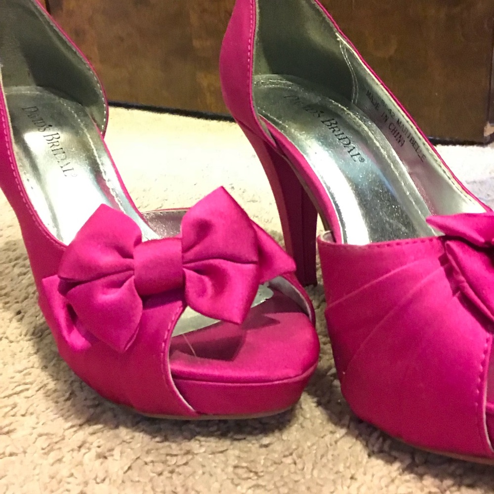 Pink bow heels